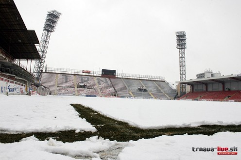 ihrisko-stadion-sneh2